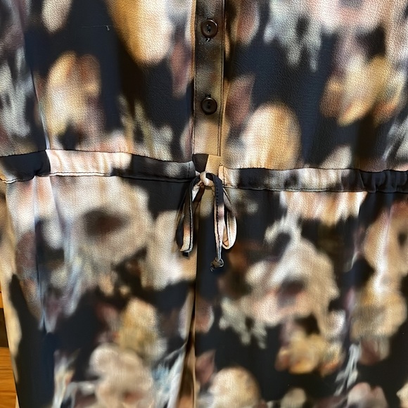 Debt Debo Size XS dress with waist tie - Picture 4 of 6